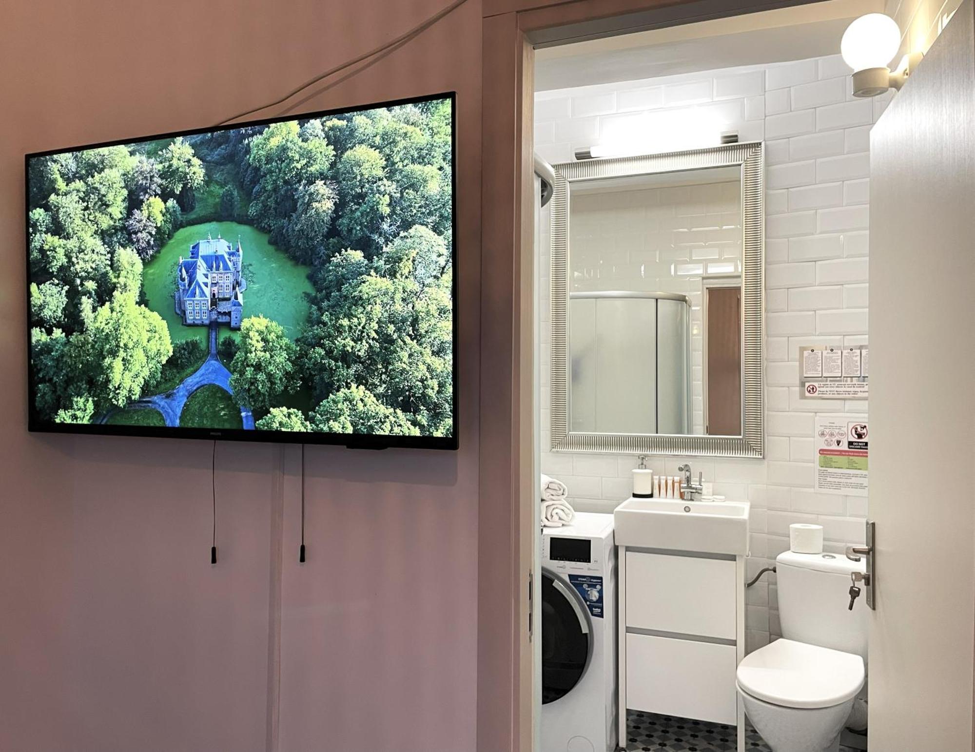 Rooftop Studio In The Heart Of Bucharest W Netflix Экстерьер фото